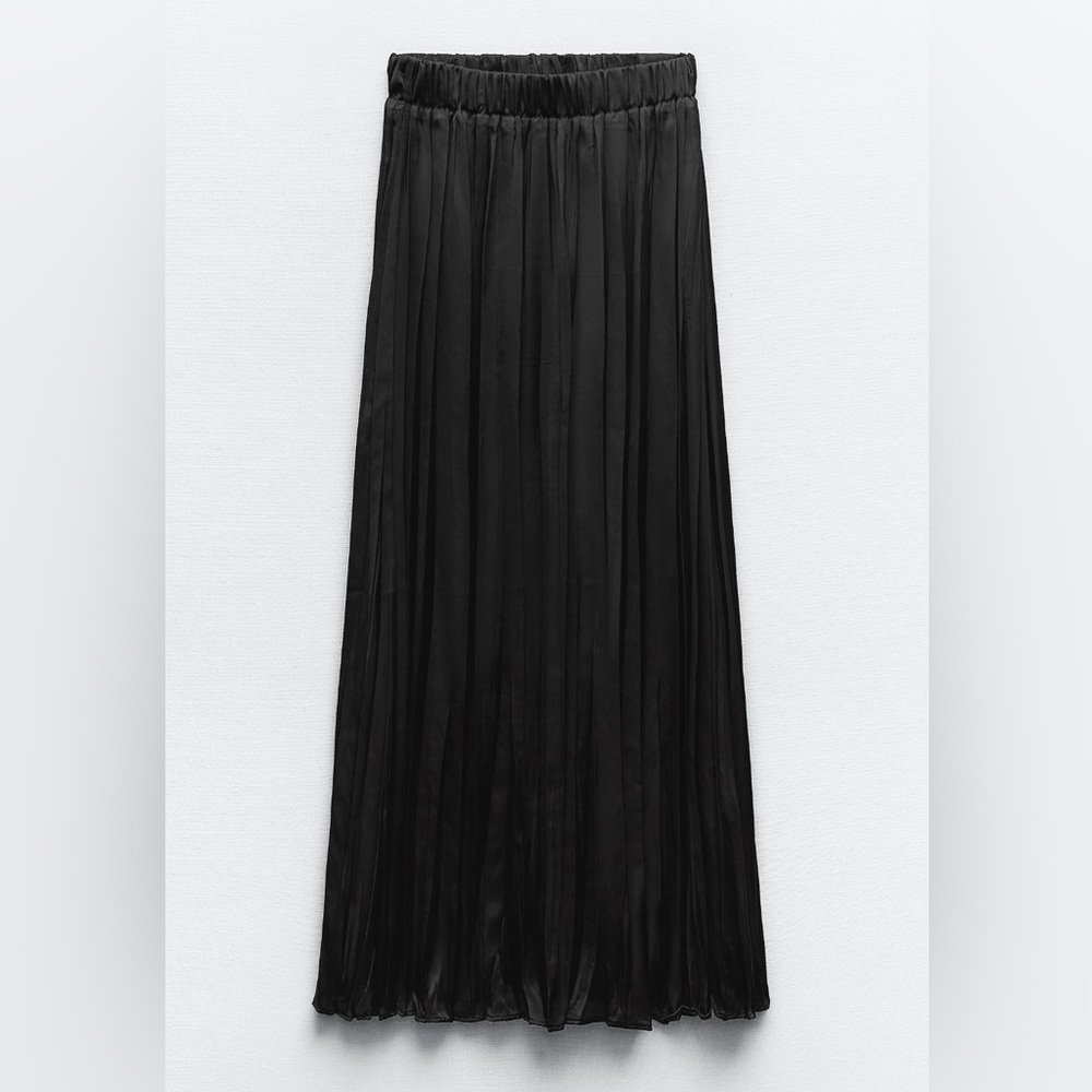 Zara Black Wrinkle Effect Pleated Skirt